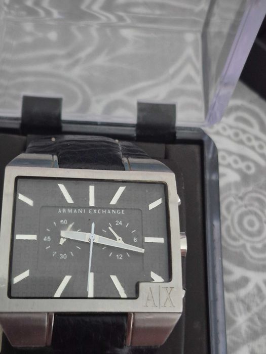 Топ часовници,  Armani,Lancaster и Alain Carmier.