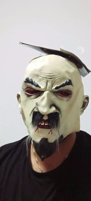 Vând măști din latex