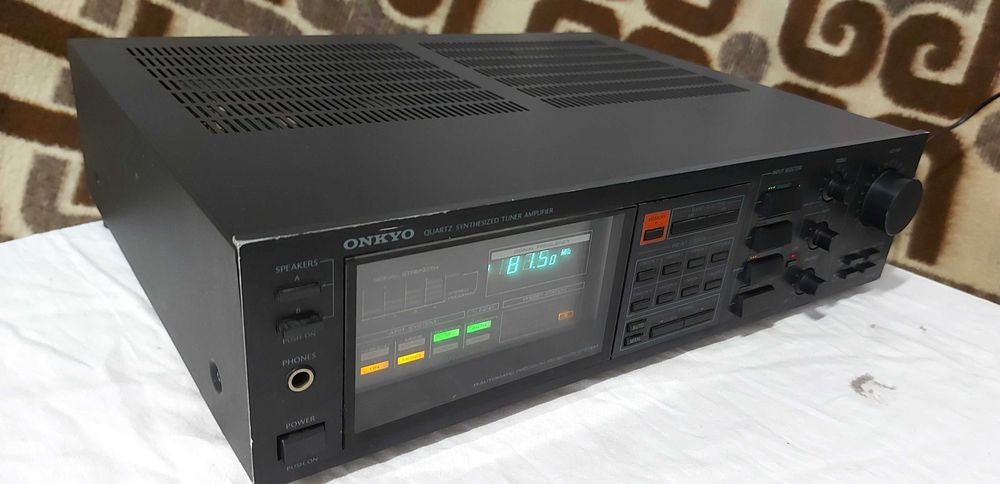 Onkyo TX 300 Amplificator cu radio