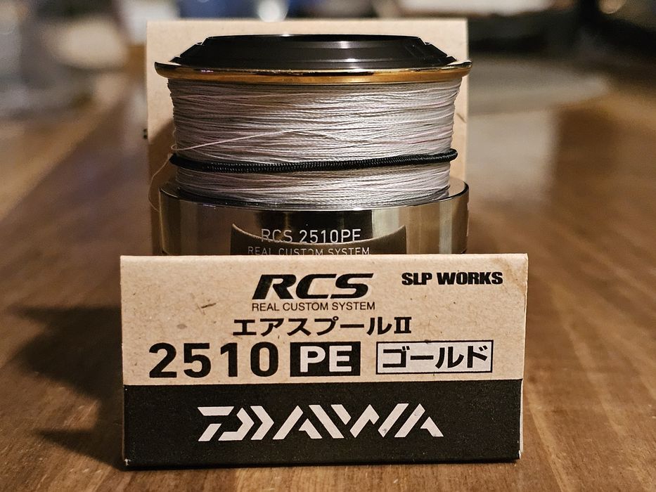 Шпула за макара Daiwa RCS 2510PE, произведена от SLP WORKS, цвят Gold