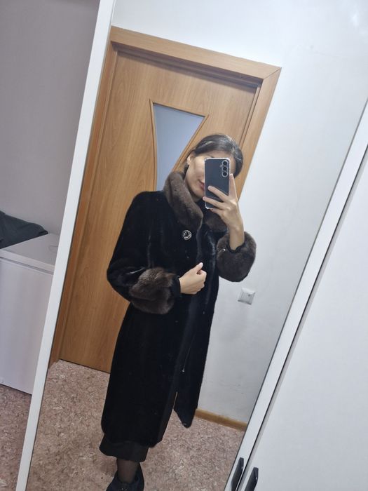 Норковая шуба черный бриллиант