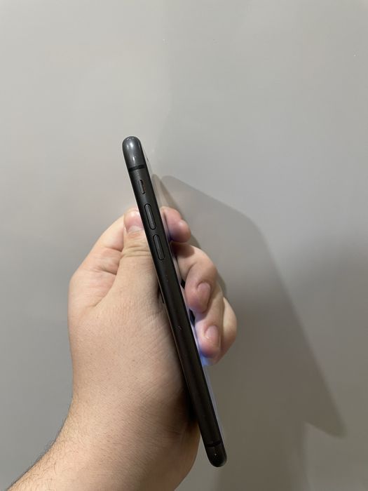 Продается 11 Айфон 128гб