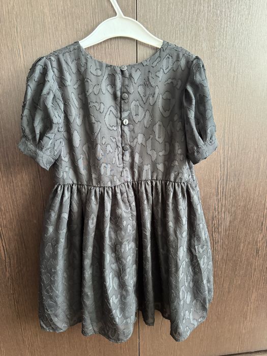 Продам платт новые на девочку