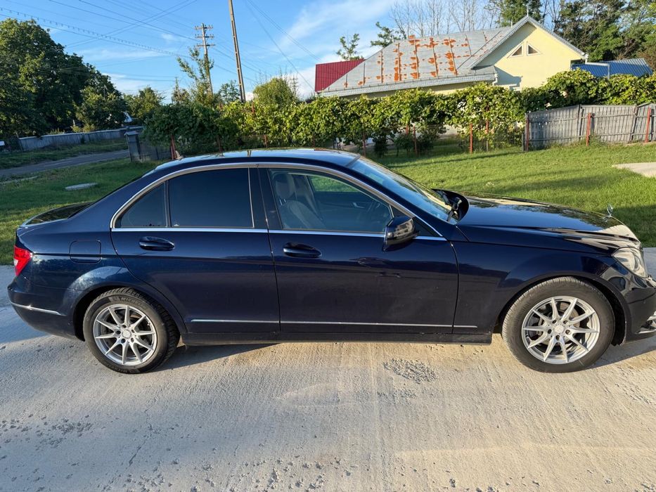 Mercedes-Benz C220 CDI Facelift (W204) | 2012 | 170 CP | Automat | Bi-Xenon | Blind Spot | Lane Assist