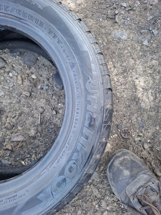 Vand 2 anvelope 165 65 13 hankook de iarna bune