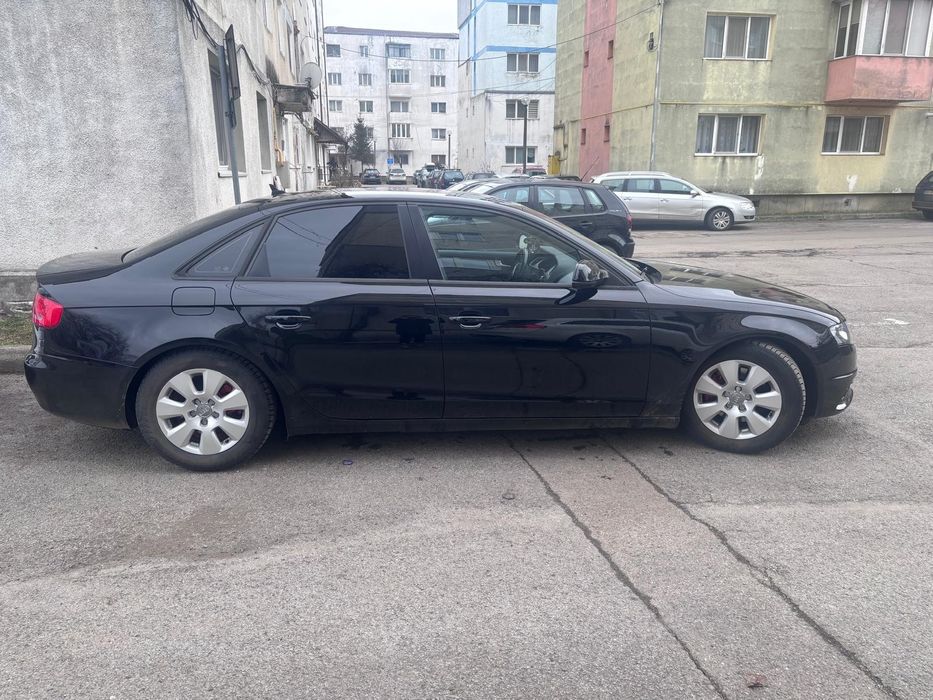 Audi A4 b8 anul 2011