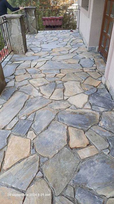 piatra naturala de munte si montaj