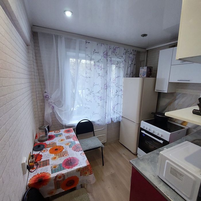 Сдам 3 х , на Назарбаева 63/1