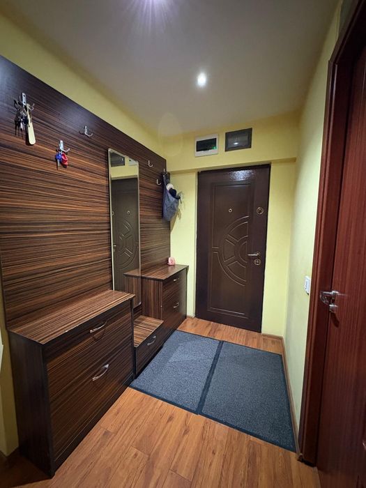 apartament 3 camere