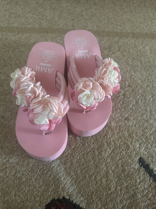 Шлепки женские