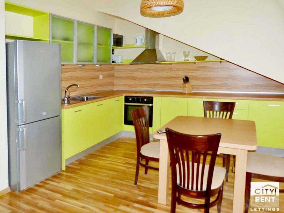 Дава се под наем Двустаен апартамент в Велико Търново, Център - 69 кв.м за 385 € - Снимка #1