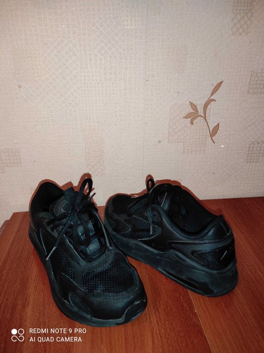 продаю кожа :ботинки и туфли на мальчика