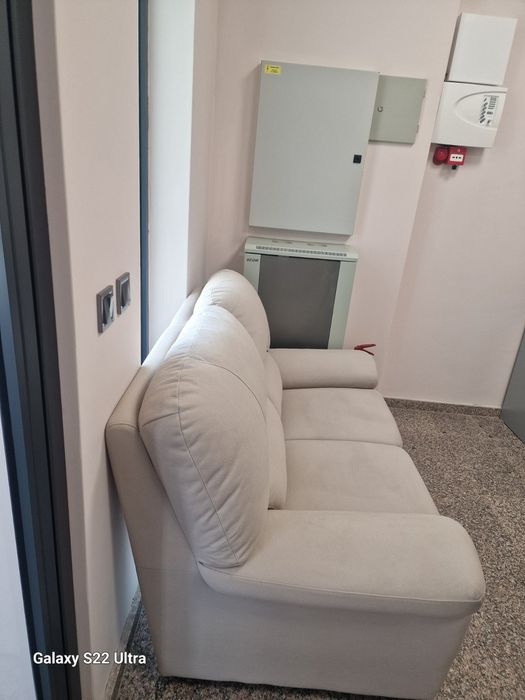 Диван   ( бежов)