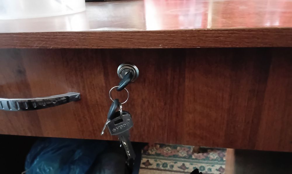 Мебель со стульями