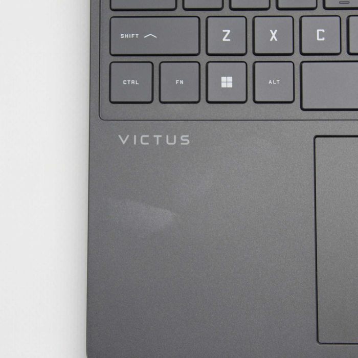 HP Victus -Ryzen Ai7 350w- 24Gb RAM/512Gb SSD - RTX 5060 - OBIECT NOU