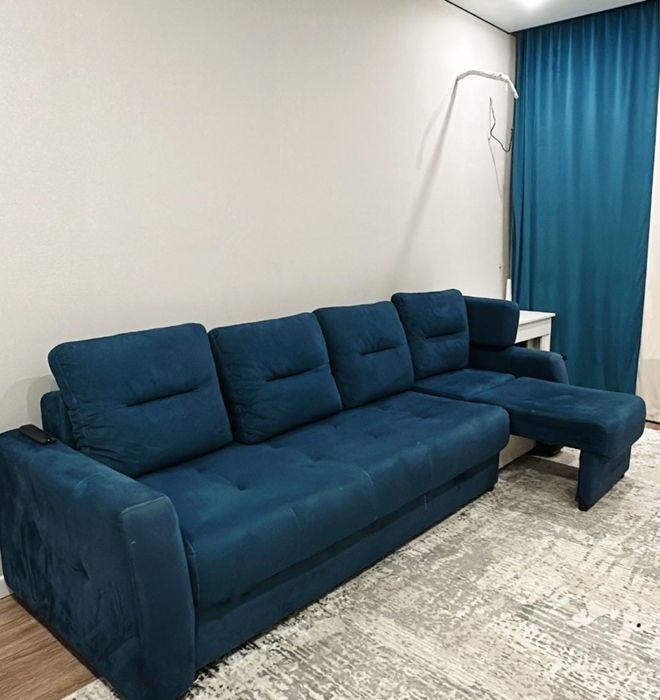 Диван угловой продам