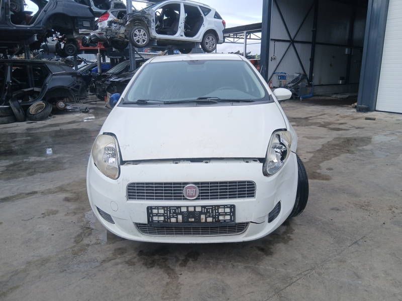 Dezmembrez Fiat Punto (199) [Fabr 2010-2018]