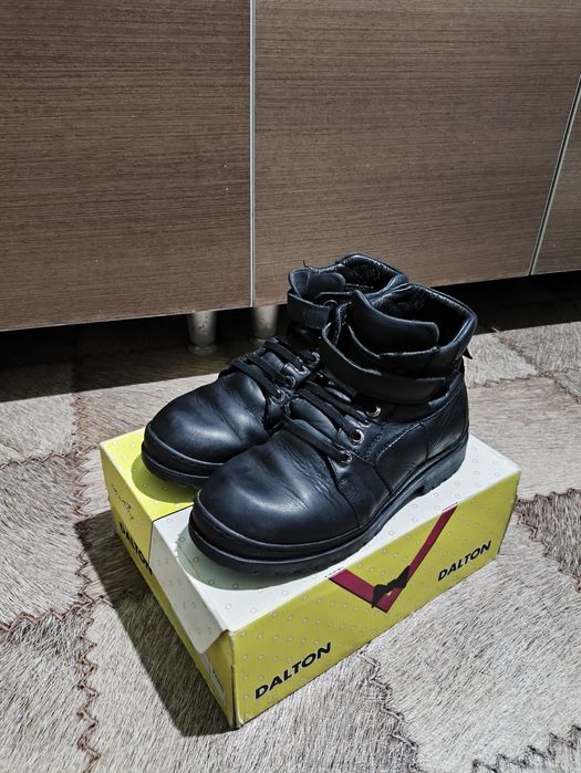 Детские ботинки.