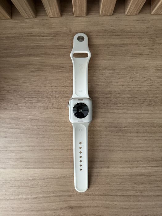 Apple Watch SE 2024 40mm