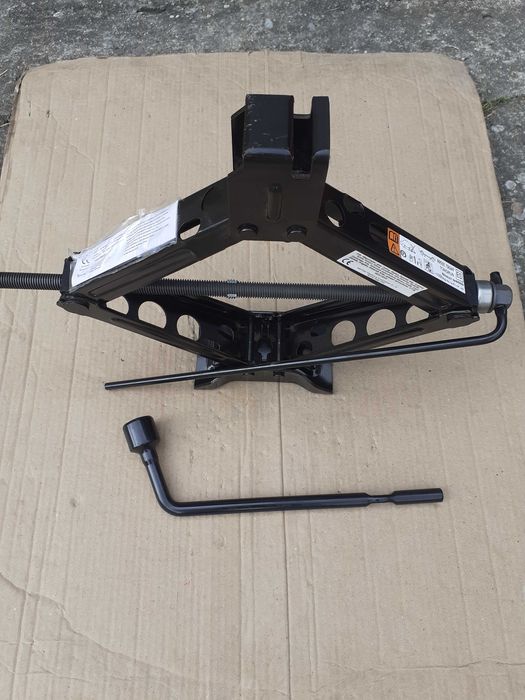 Cric,cheie de roti NISSAN Qashqai,Juke,X-trail, RENAULT Kadjar,Koleos