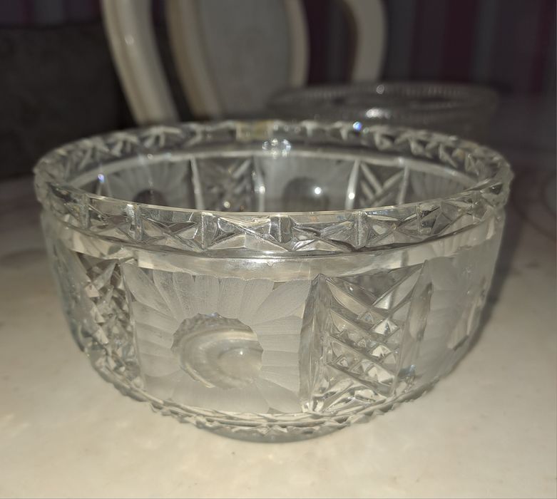 Хрустальные вазы - салатницы