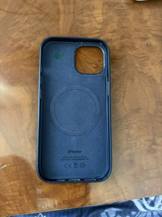 Оригинальный чехол на айфон 15