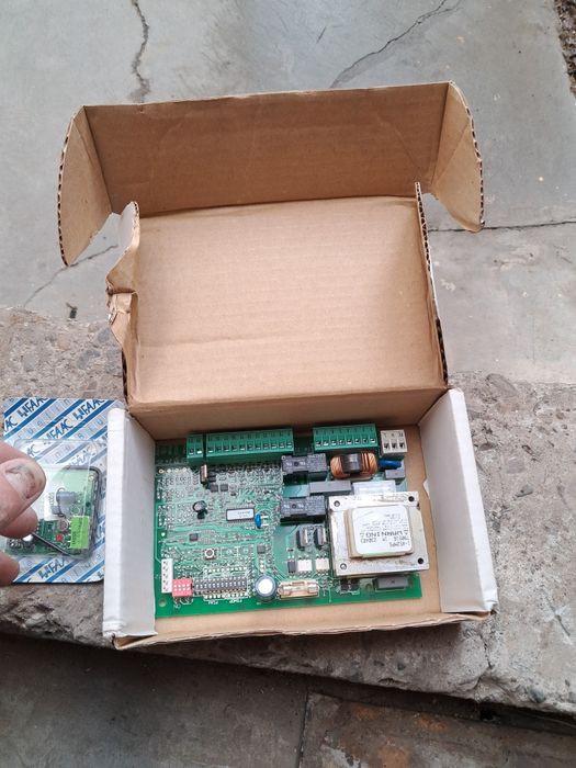 Placa electronica Faac poarta batente