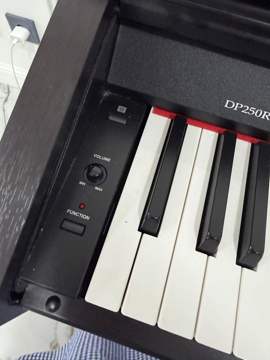 Пианино электрическое Medeli