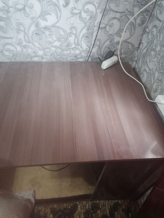 Продам стол туба