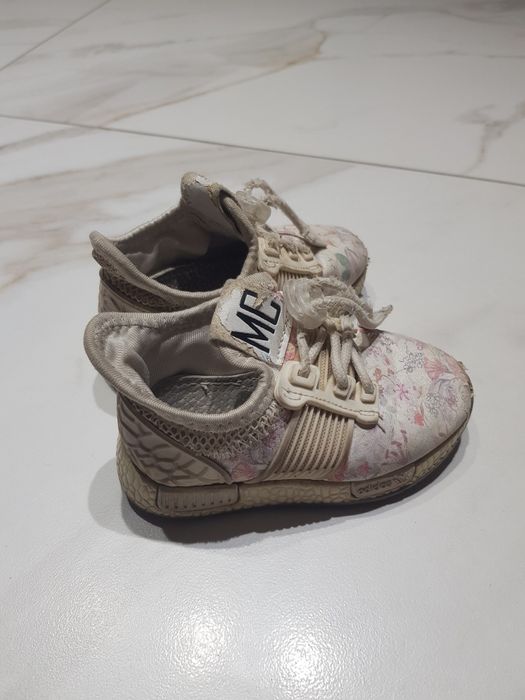 Продам детские сандали