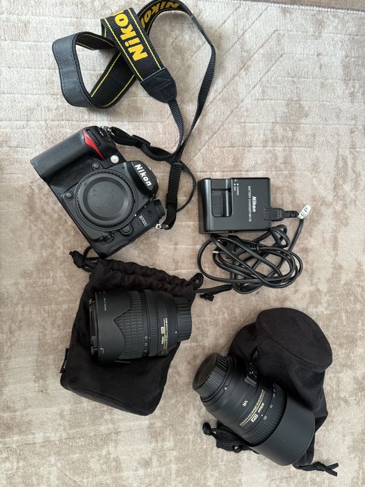 Фотоапарат Nikon D7000