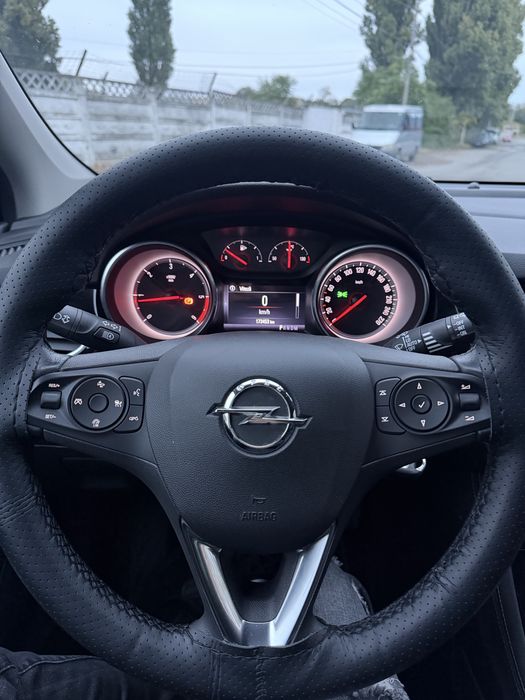 Opel Astra K 1.6 CDTI 131cp iLux  Automatic