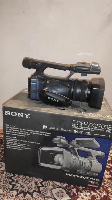 Видеокамера. Sony 2200. Sony 2200. Dcr-vx1000. Sony 2200.