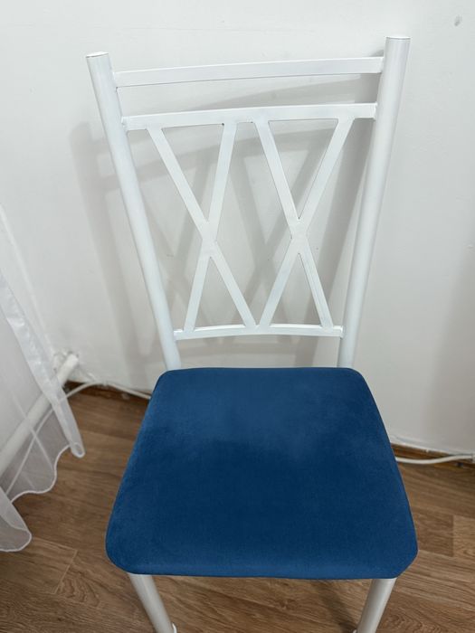 Стулья для кухни 8 шт