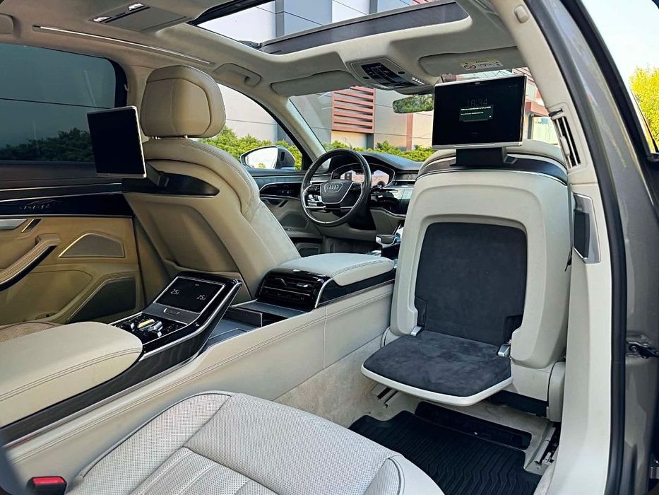 Vand audi A8 long bussiness