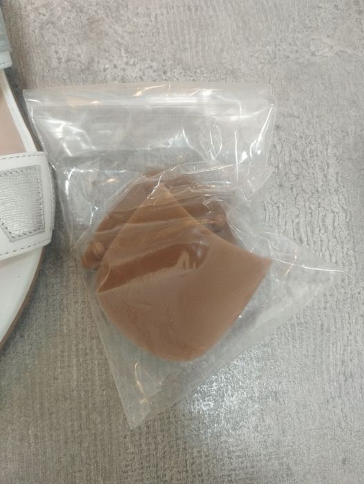 Чехли от естествена кожа