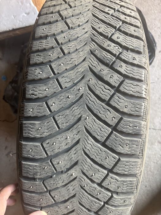 Зимние шины Michelin — 4 шт   245/60 R18.