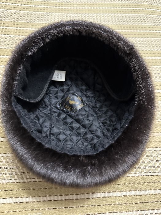 Натуральная меховая шапка нерпы