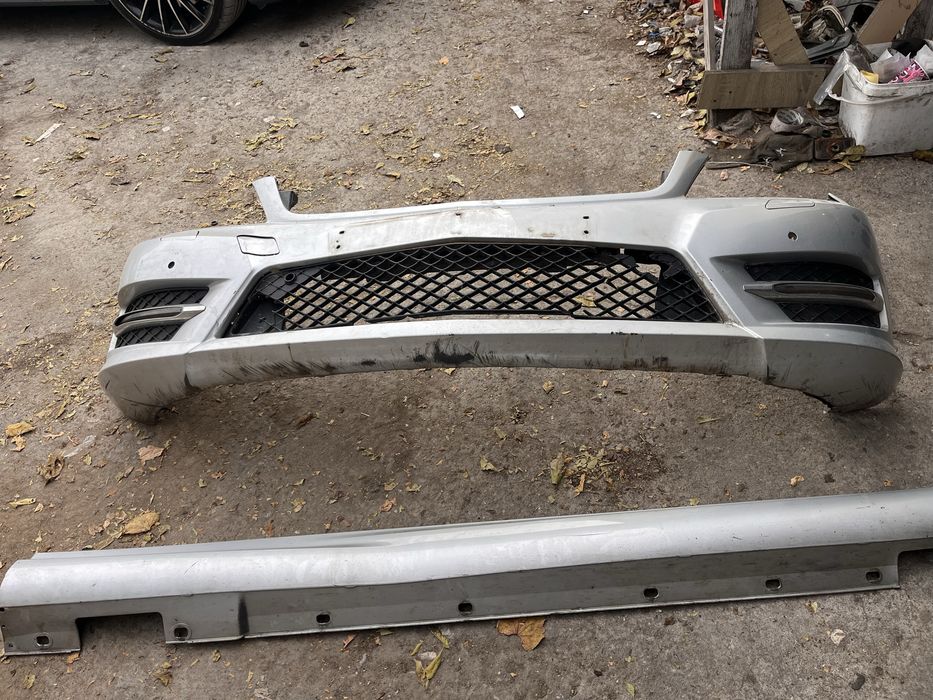 Предна броня и праг Mercedes C W204 AMG Facelift - Оригинална.