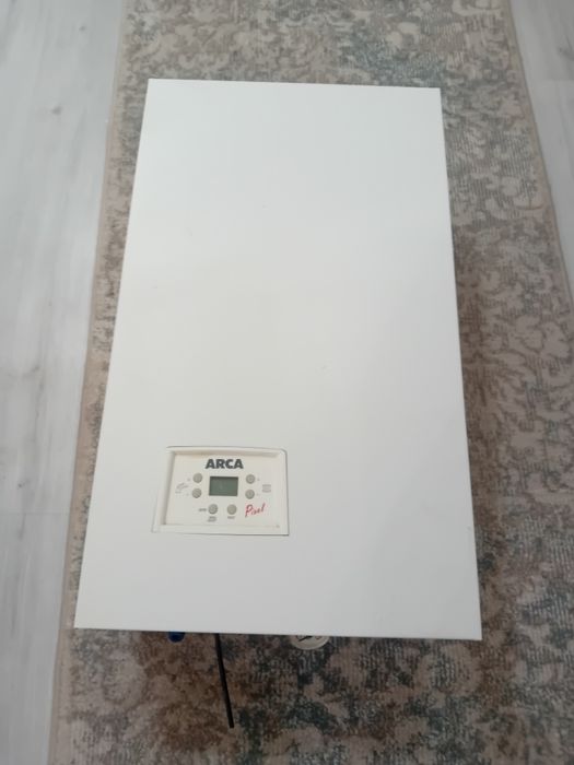 Vând centrala arca pixel arata foarte bine