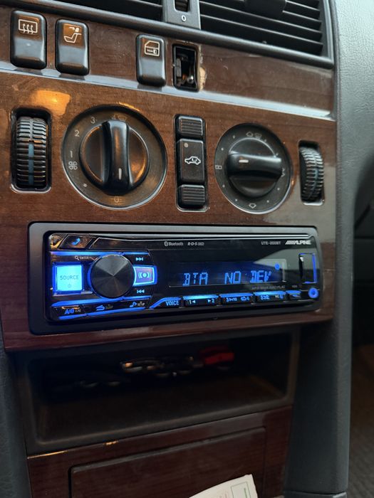 Alpine UTE-200BT