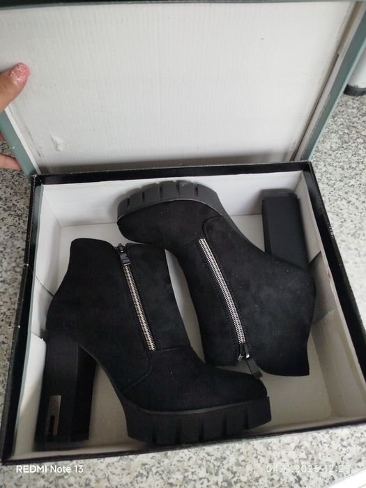 Продавам чисто нови боти