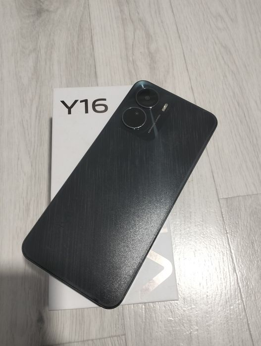 Vivo Y16 телефон