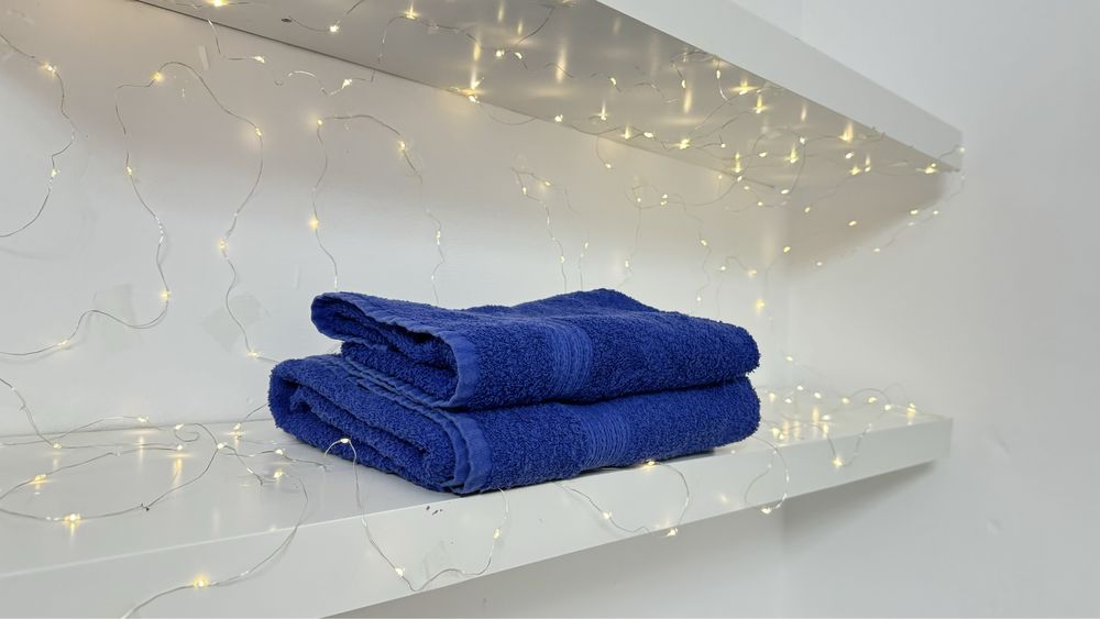 Полотенца б/у в отл сост