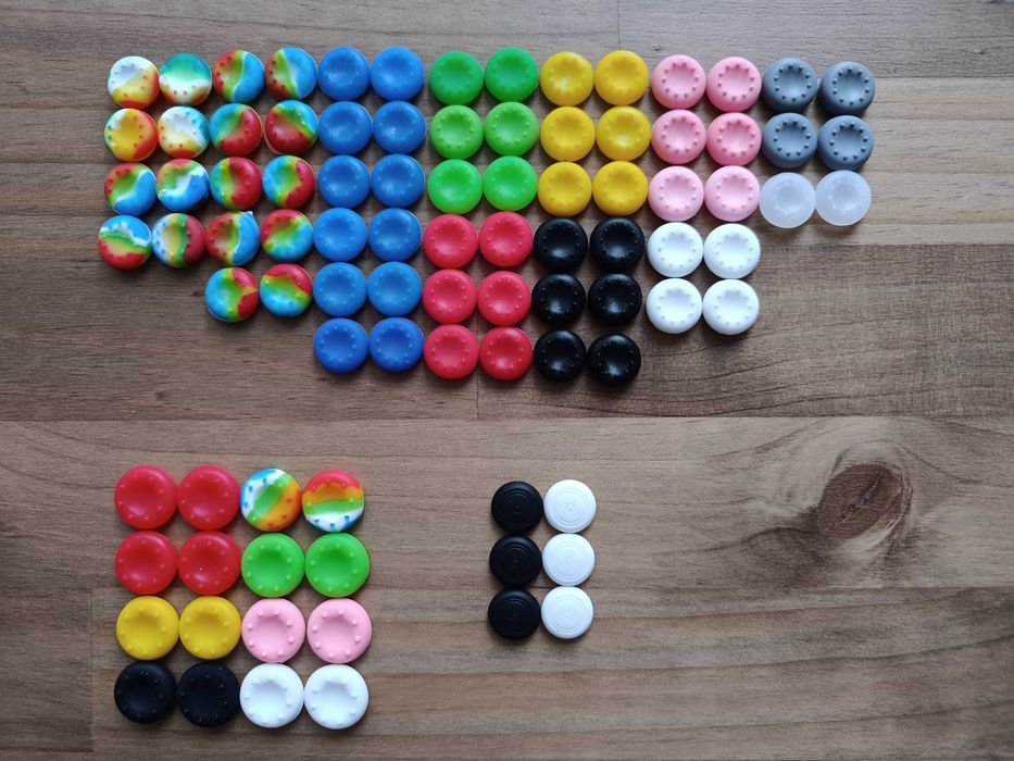 Accesorii Xbox – cabluri, adaptoare, gripuri, butoane