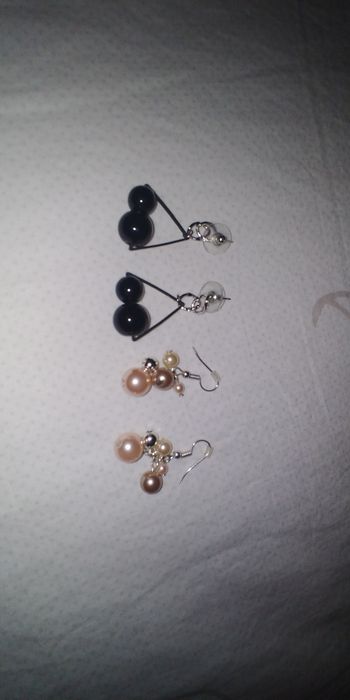 Обеци, два комплекта