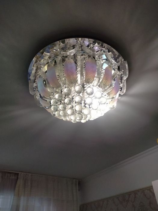 Люстра круглая потолочная