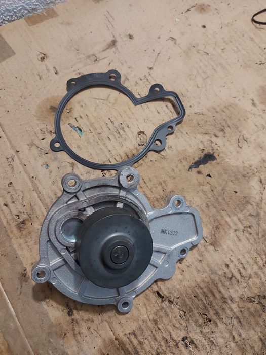 Водна помпа Шевролет Каптива , Опел Антара / Chevrolet Captiva ,Opel