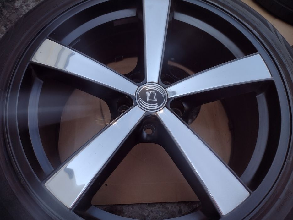 Перфектни Diewe 19-5x114.3 ET35 8.5j Mazda 6