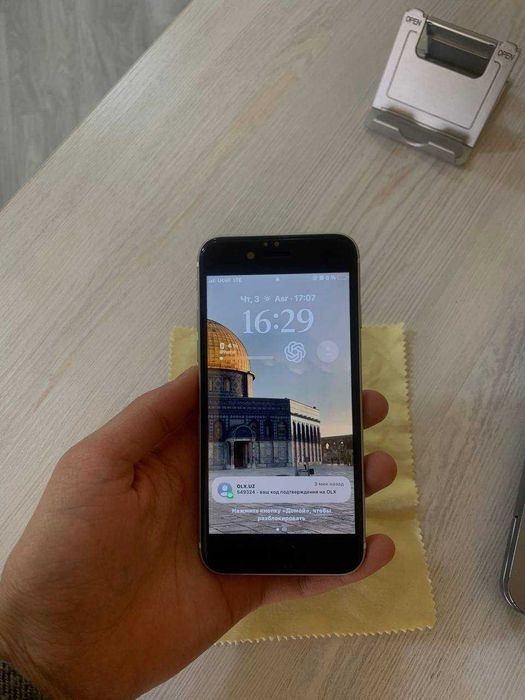 Sotiladi : IPHONE SE 2022 (A2275) – ideal holatda